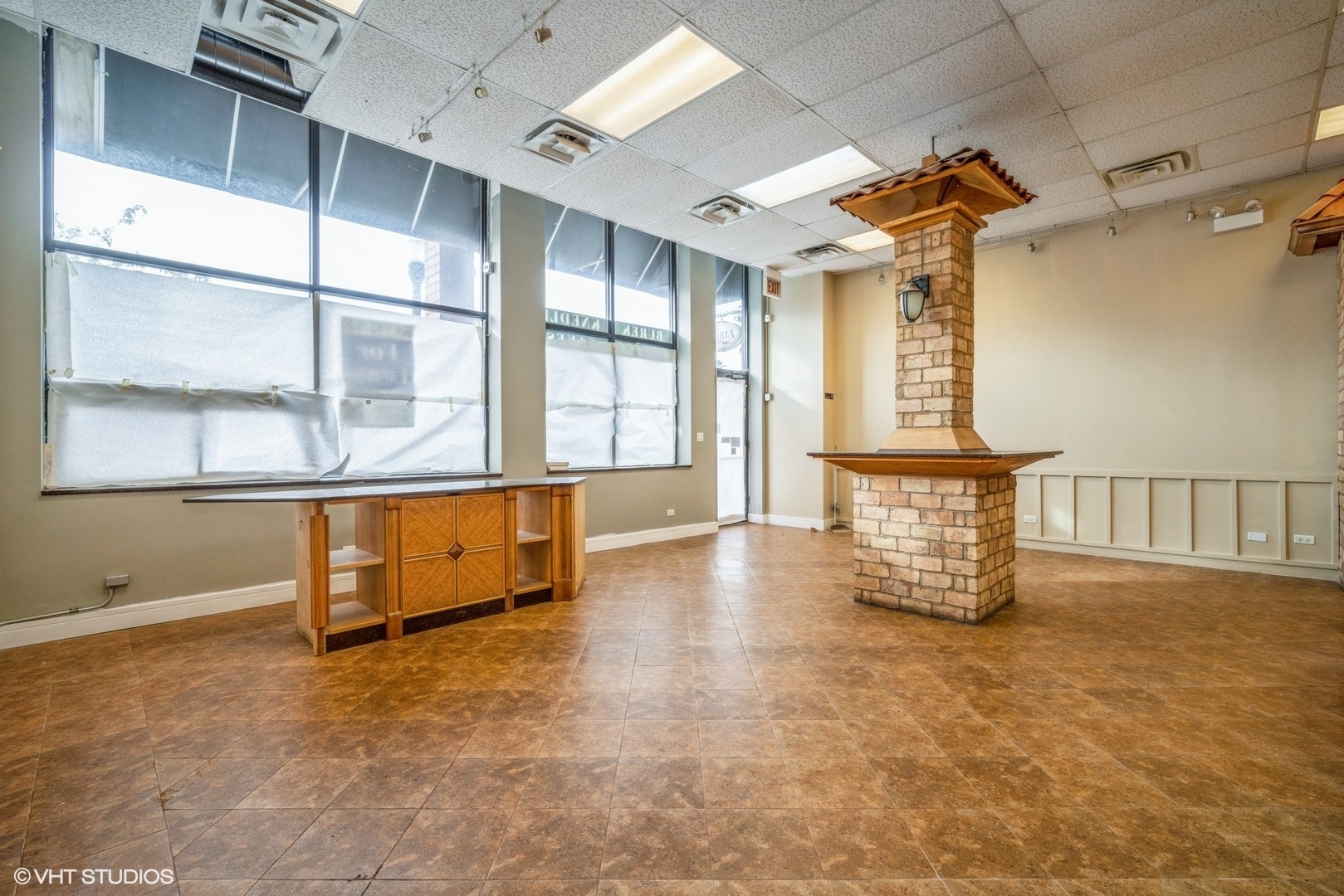 2954 W Irving Park Road, Chicago, IL 60618