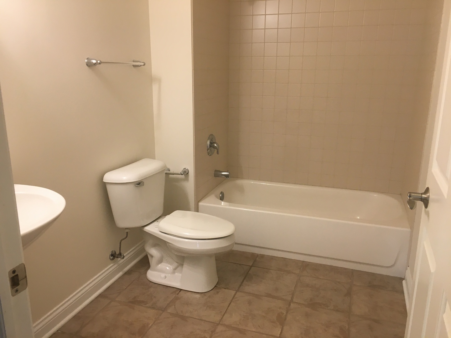 3400 N Old Arlington Heights Road #203, Arlington Heights, IL 60004