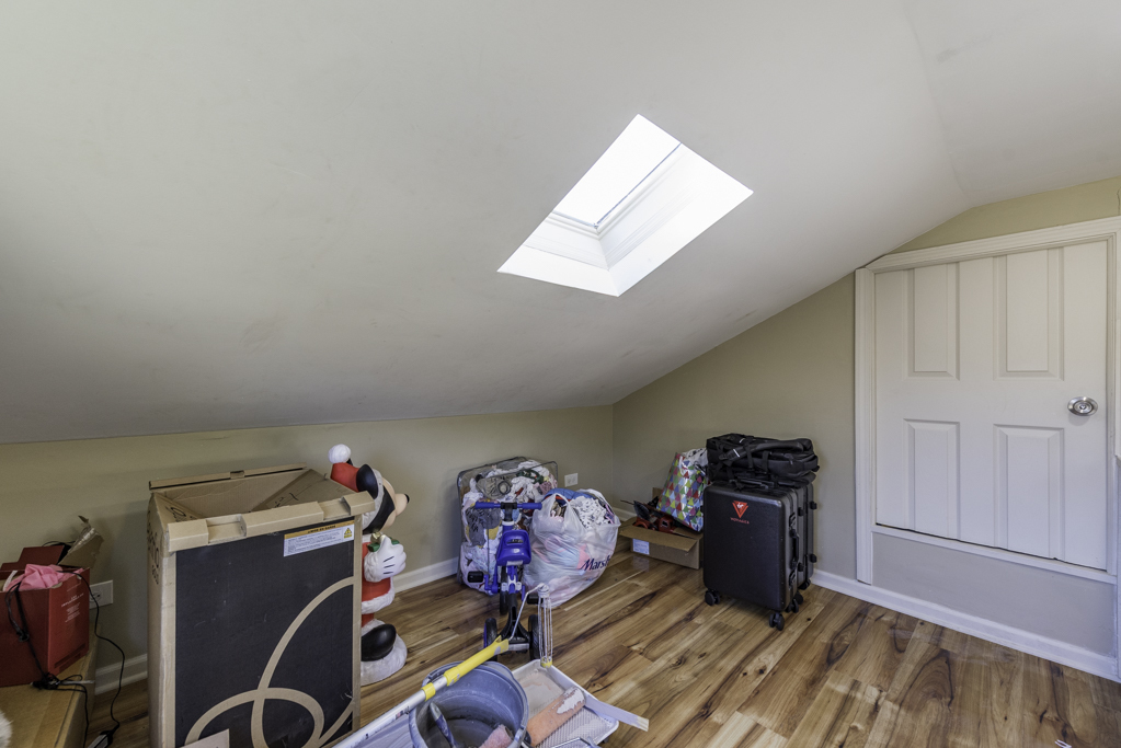 1700 Gideon Avenue, Zion, IL 60099