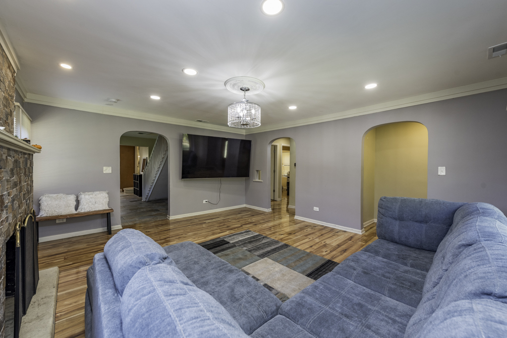 1700 Gideon Avenue, Zion, IL 60099