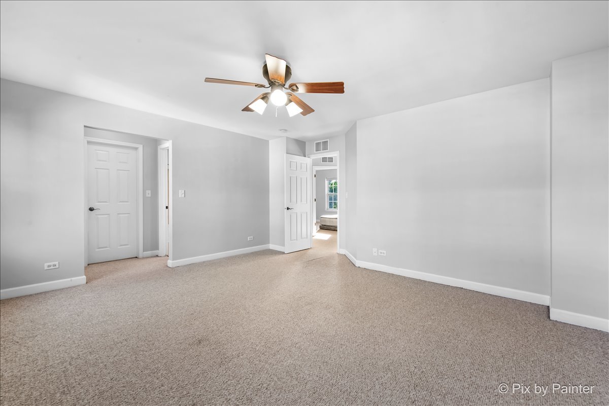 1128 Bartholdi Court #1128, Carol Stream, IL 60188