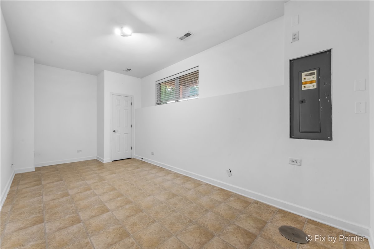 1128 Bartholdi Court #1128, Carol Stream, IL 60188
