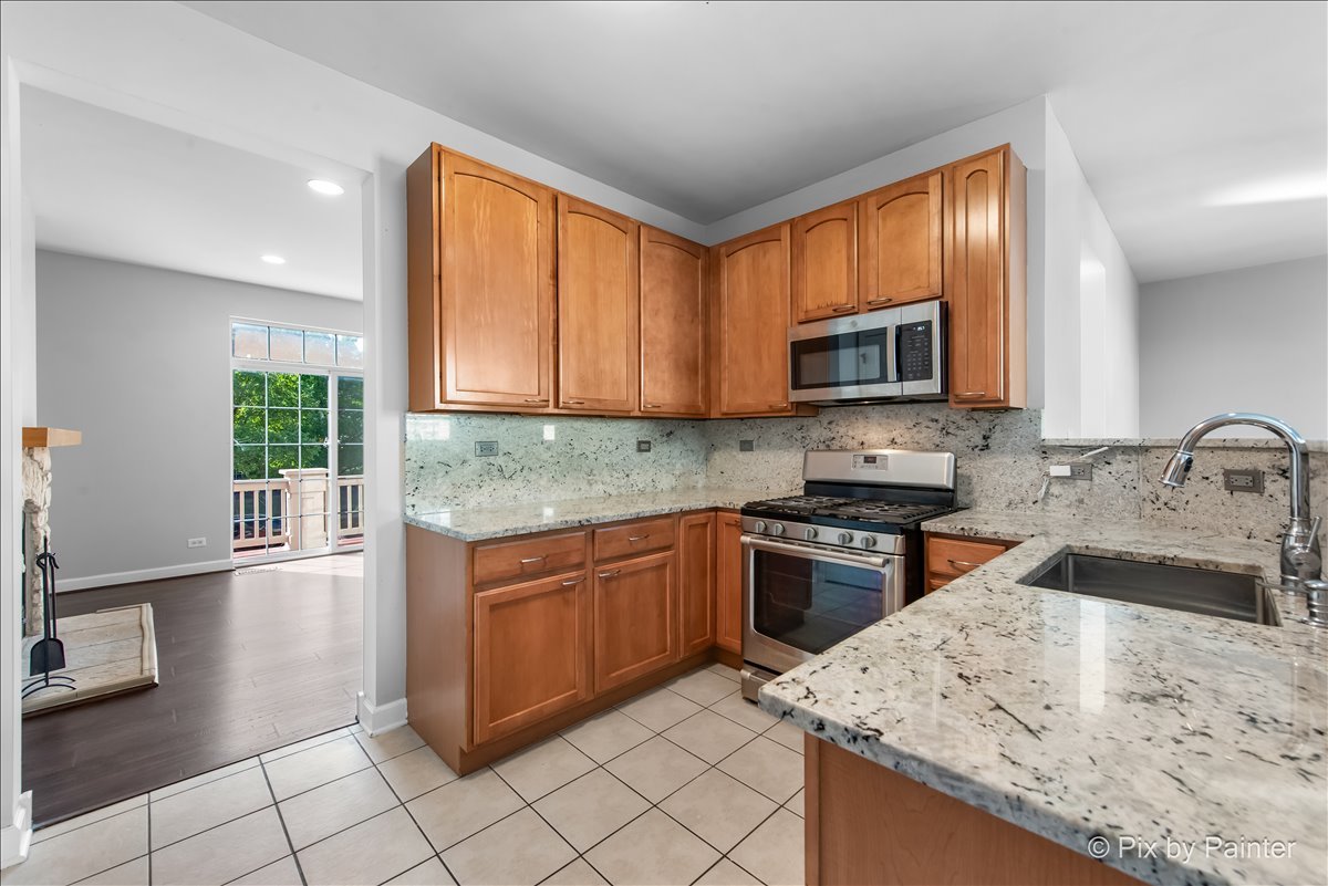 1128 Bartholdi Court #1128, Carol Stream, IL 60188