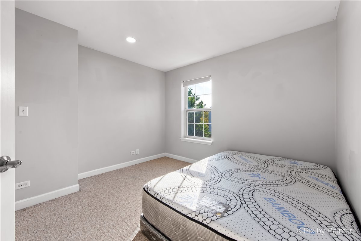 1128 Bartholdi Court #1128, Carol Stream, IL 60188