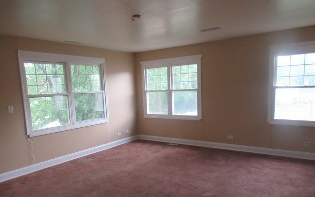 77 Mionske Drive, Lake Zurich, IL 60047