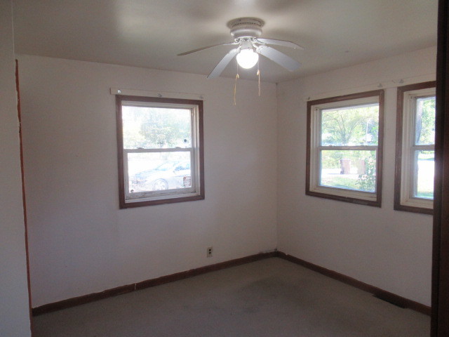 77 Mionske Drive, Lake Zurich, IL 60047