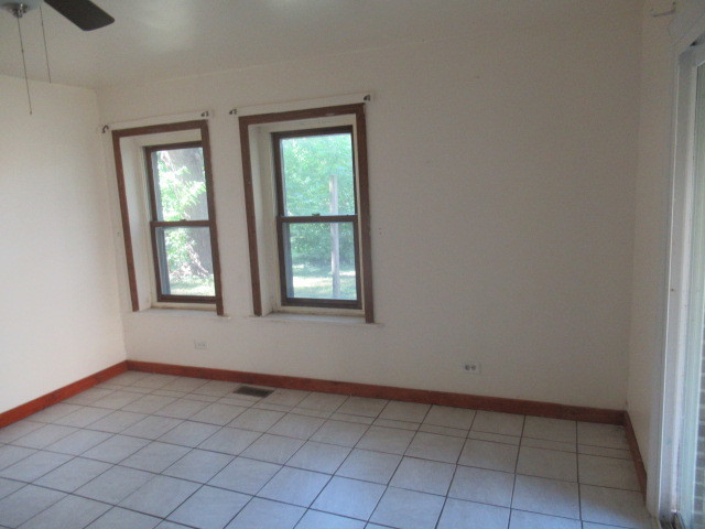 77 Mionske Drive, Lake Zurich, IL 60047