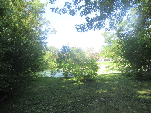 77 Mionske Drive, Lake Zurich, IL 60047