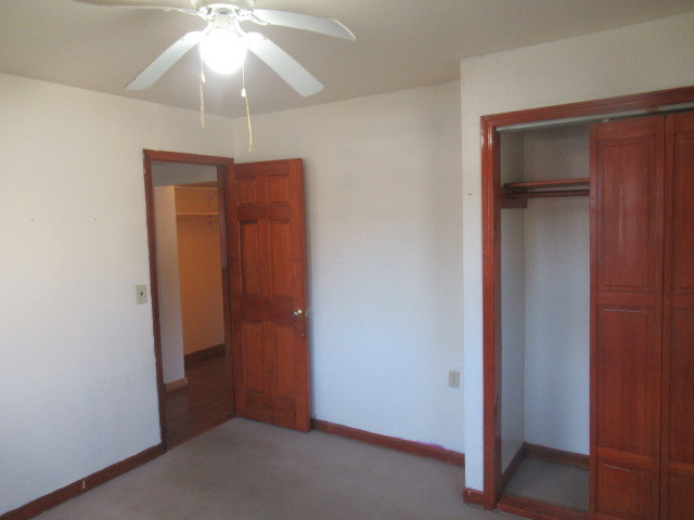77 Mionske Drive, Lake Zurich, IL 60047