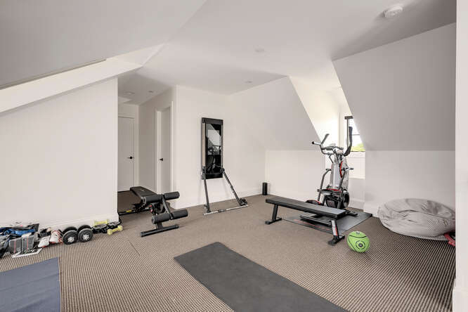 31 CONCORD Drive, Oak Brook, IL 60523