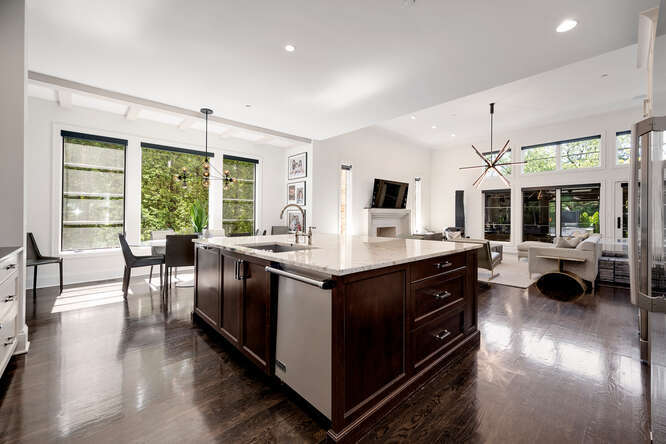 31 CONCORD Drive, Oak Brook, IL 60523