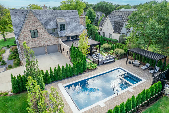 31 CONCORD Drive, Oak Brook, IL 60523