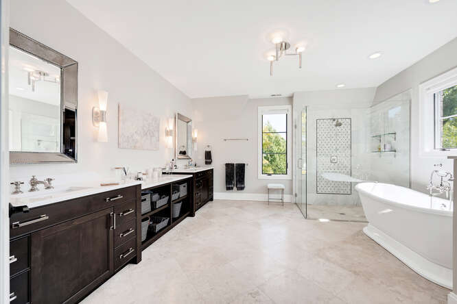 31 CONCORD Drive, Oak Brook, IL 60523