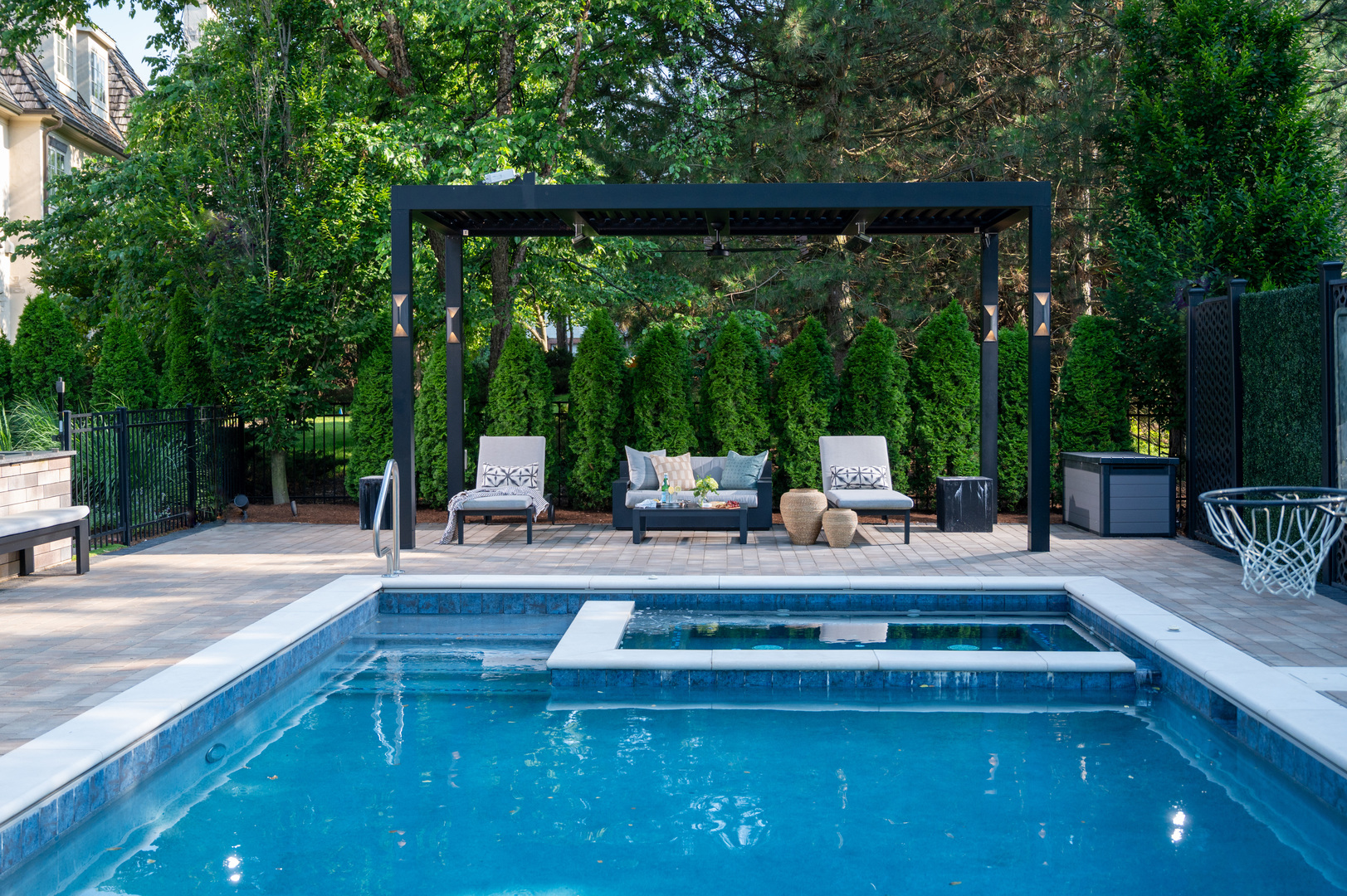 31 CONCORD Drive, Oak Brook, IL 60523