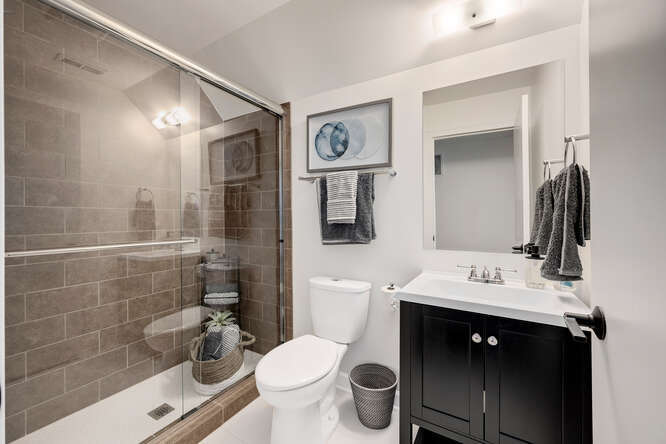 31 CONCORD Drive, Oak Brook, IL 60523