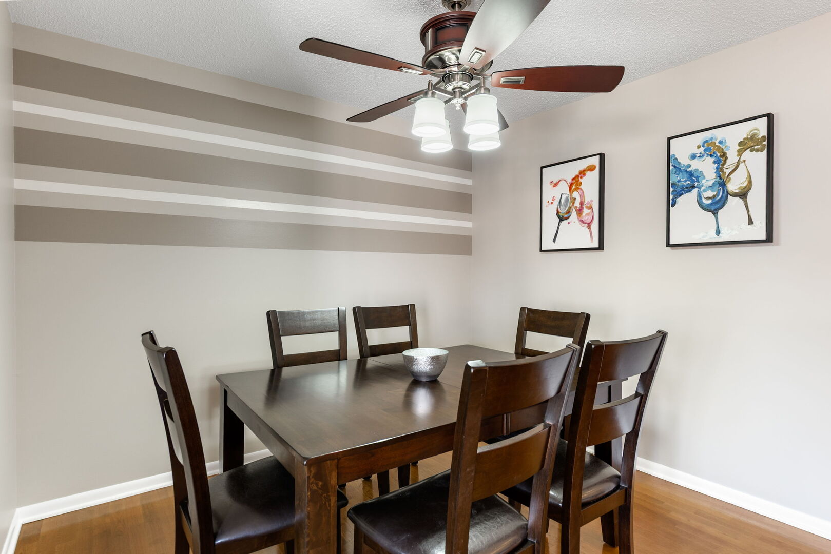 905 Center Street #507, Des Plaines, IL 60016