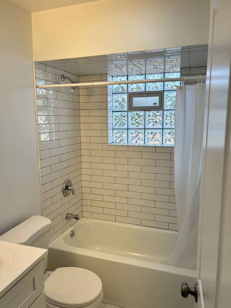 12510 Vincennes Road, Blue Island, IL 60406