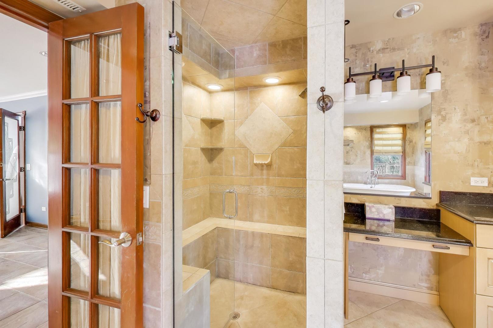 13844 Mettawa Lane, Mettawa, IL 60045