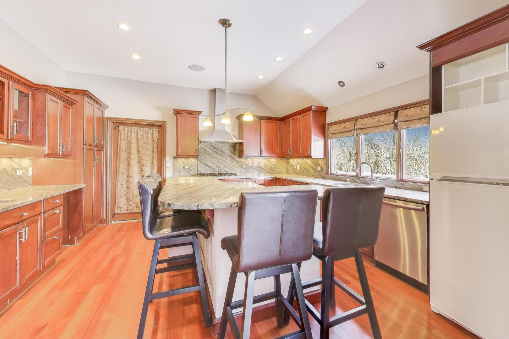 13844 Mettawa Lane, Mettawa, IL 60045