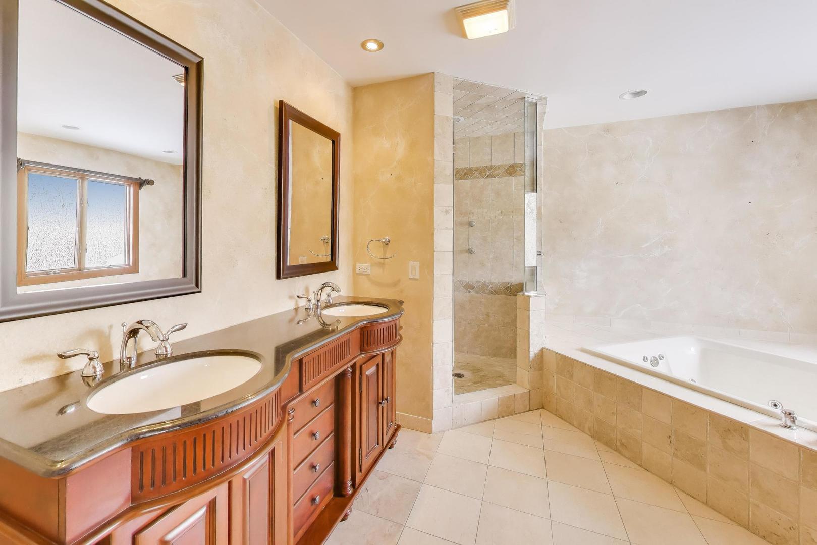 13844 Mettawa Lane, Mettawa, IL 60045