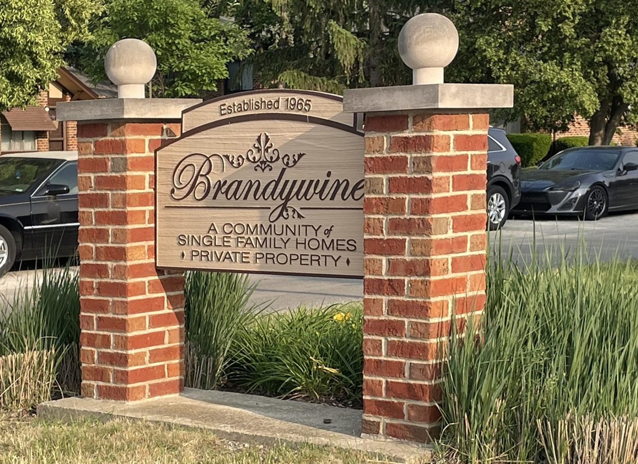 1S266 Dillon Lane, Villa Park, IL 60181