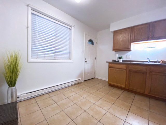 1S266 Dillon Lane, Villa Park, IL 60181