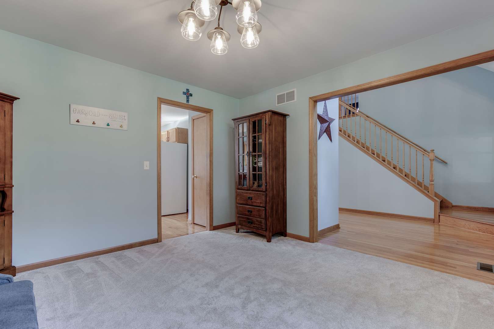 855 Ayers Street, Bolingbrook, IL 60440