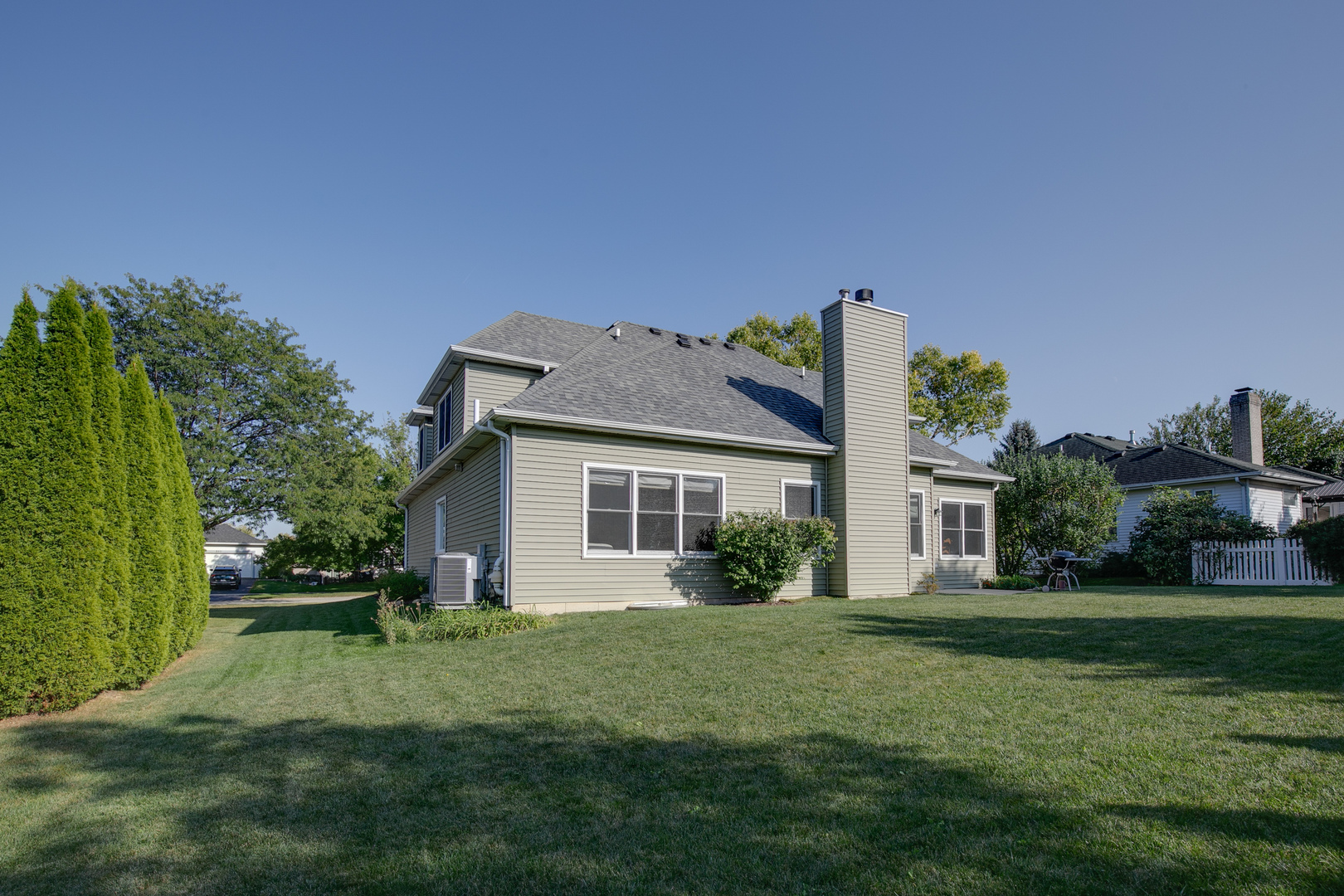 855 Ayers Street, Bolingbrook, IL 60440