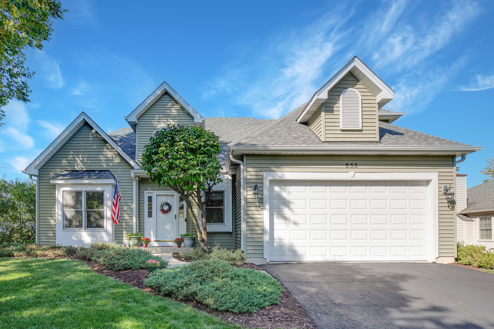 855 Ayers Street, Bolingbrook, IL 60440