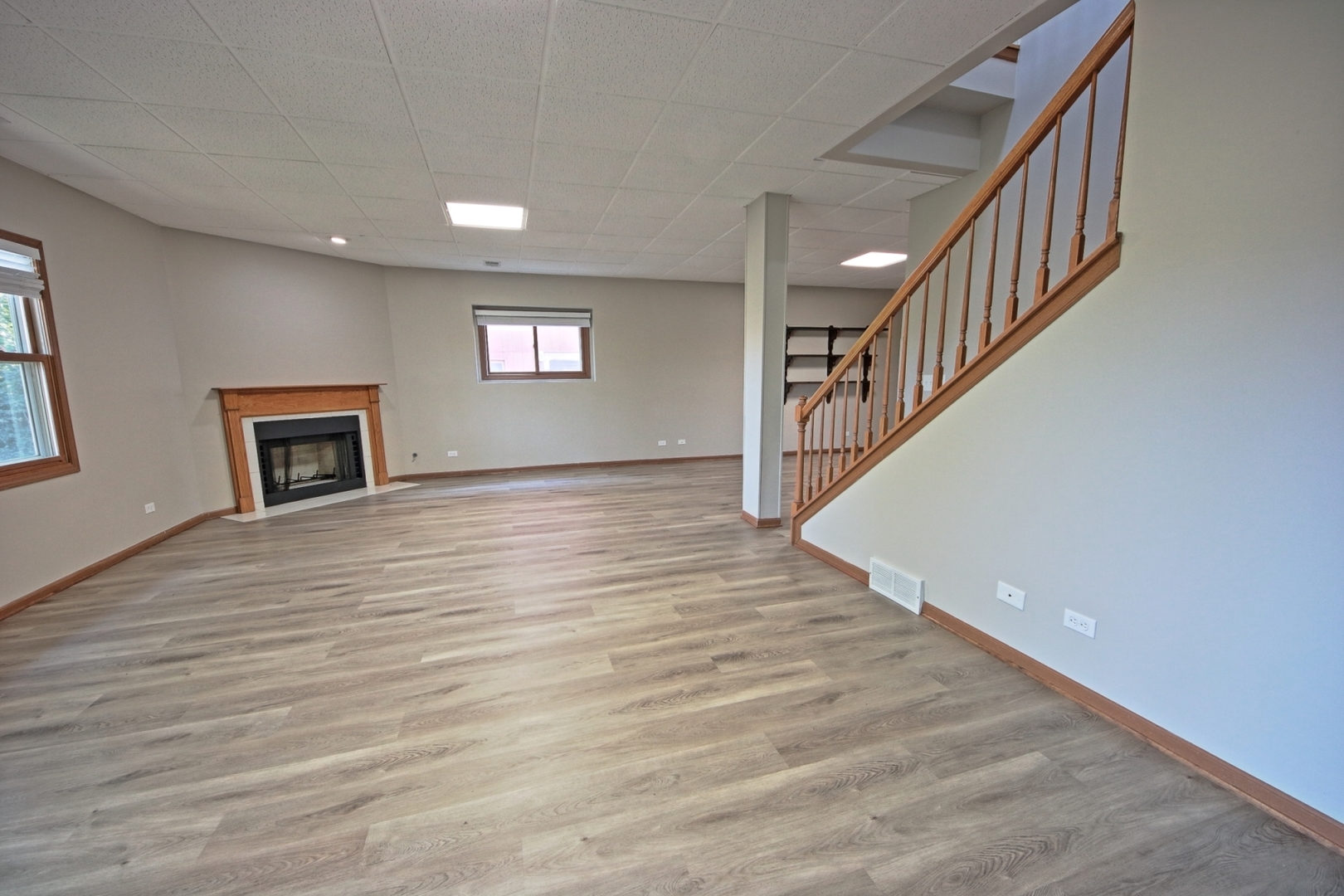 20 Echo Hill, Lake In The Hills, IL 60156