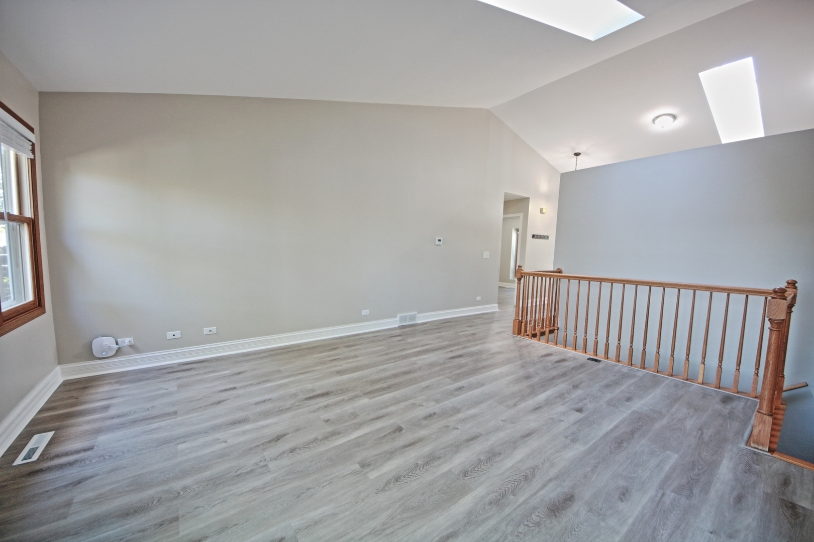 20 Echo Hill, Lake In The Hills, IL 60156