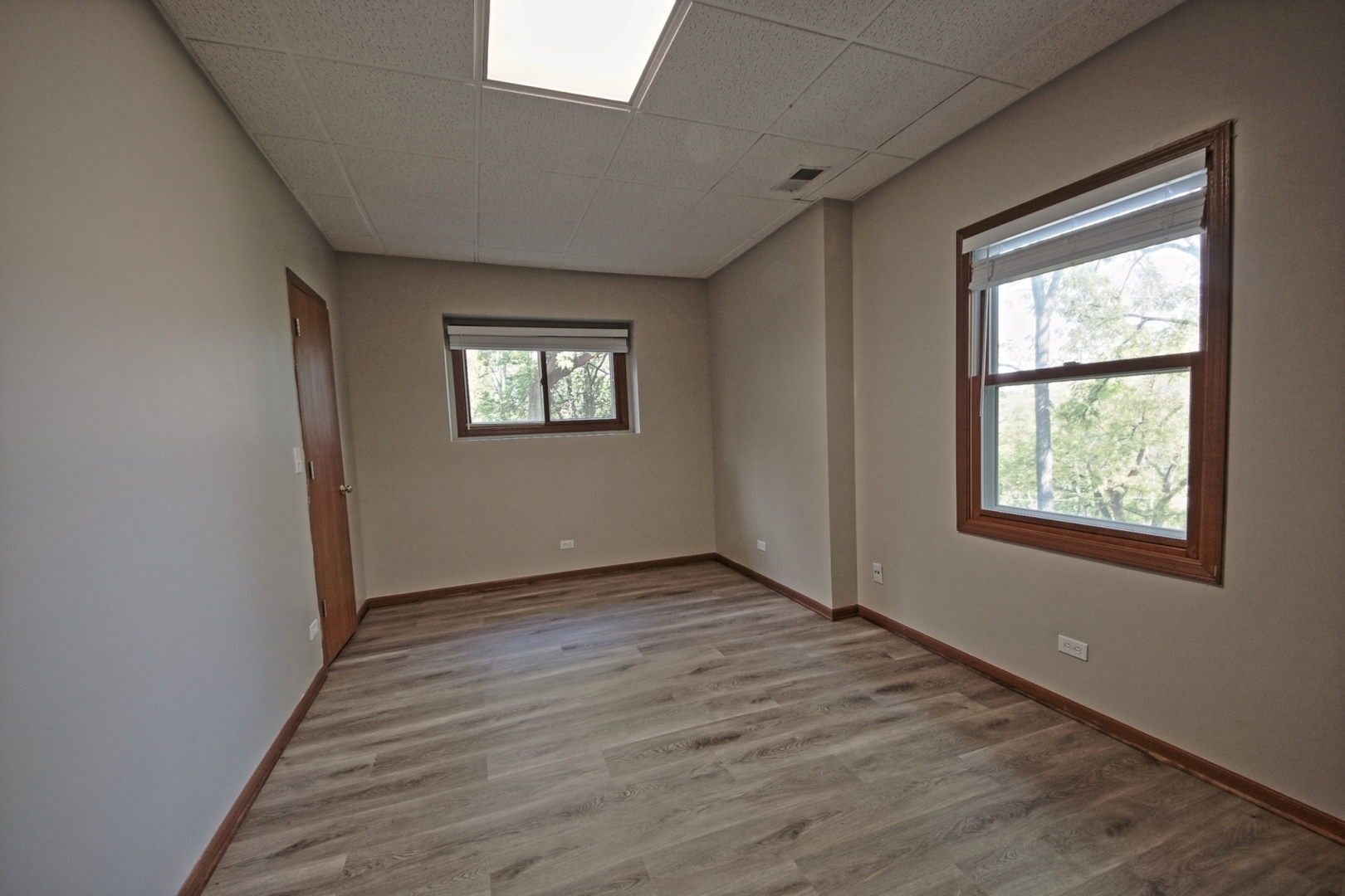 20 Echo Hill, Lake In The Hills, IL 60156