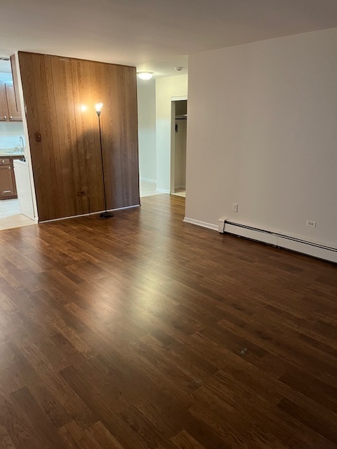 8974 Western Drive #205, Des Plaines, IL 60016