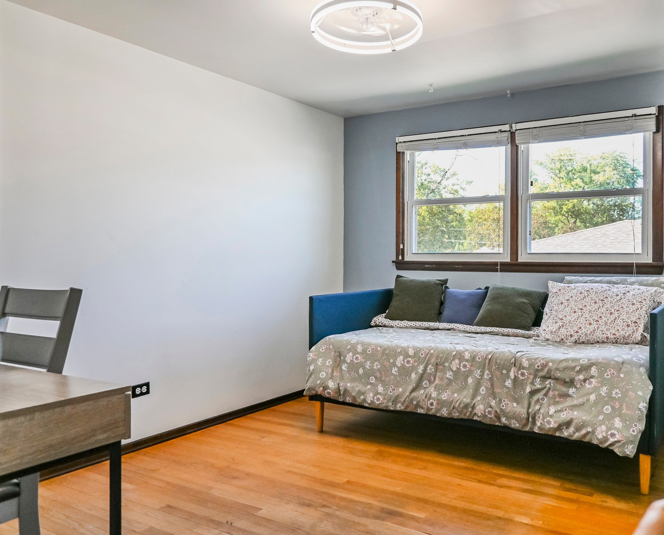 15115 Springfield Avenue, Midlothian, IL 60445