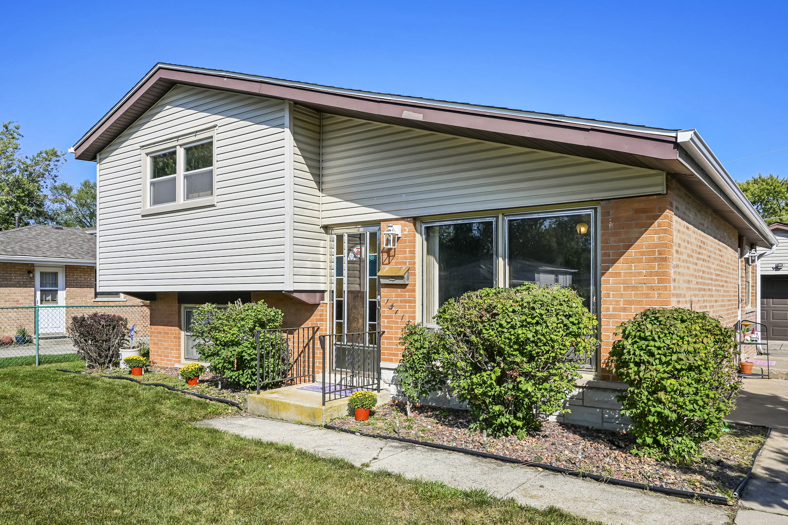 15115 Springfield Avenue, Midlothian, IL 60445