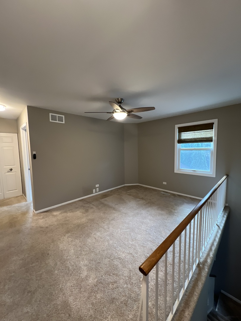 1025 Oswego Road, Naperville, IL 60540