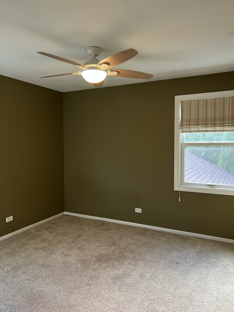 1025 Oswego Road, Naperville, IL 60540