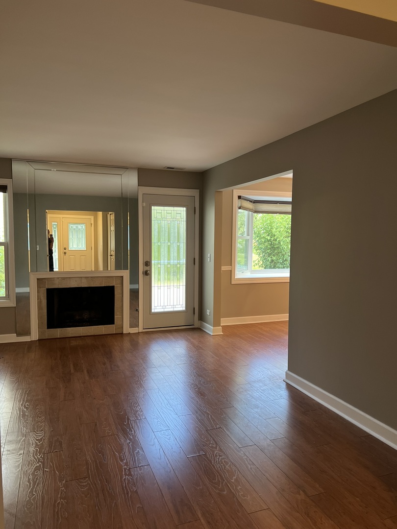1025 Oswego Road, Naperville, IL 60540