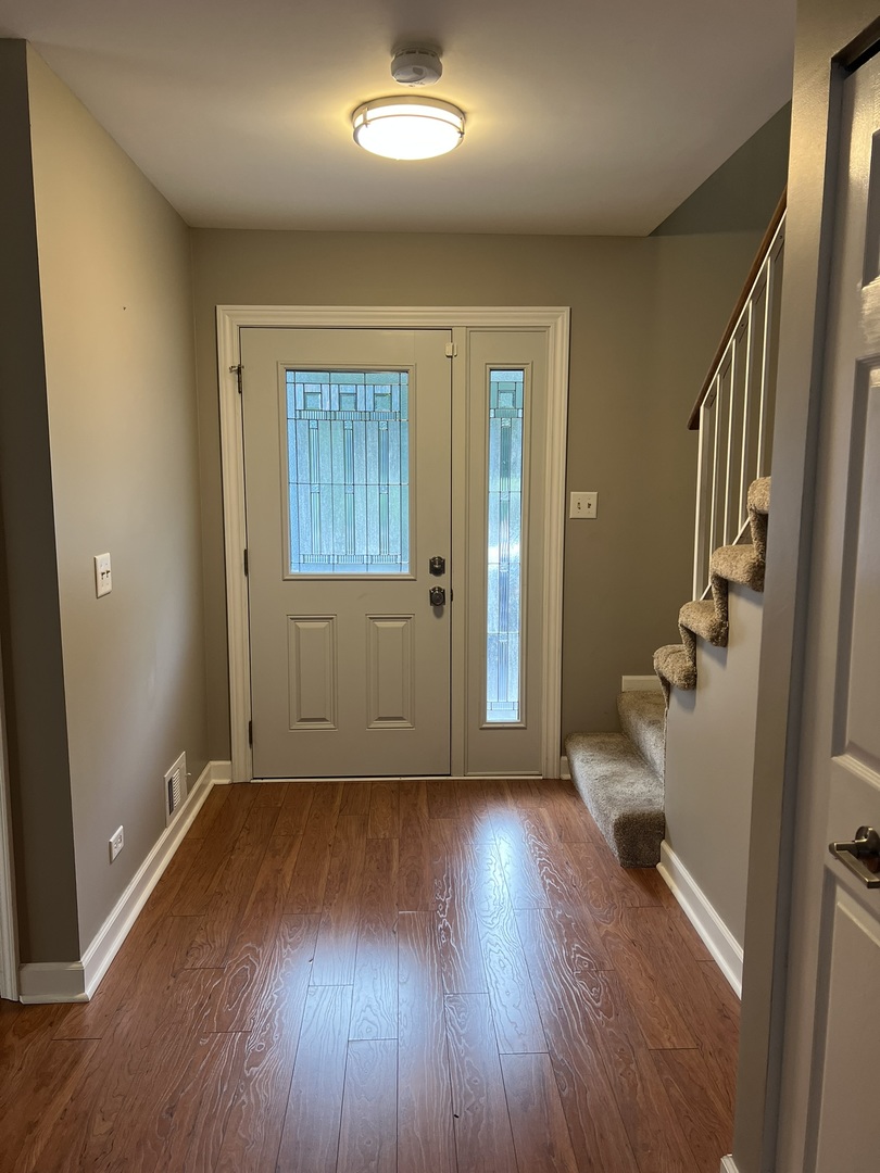 1025 Oswego Road, Naperville, IL 60540