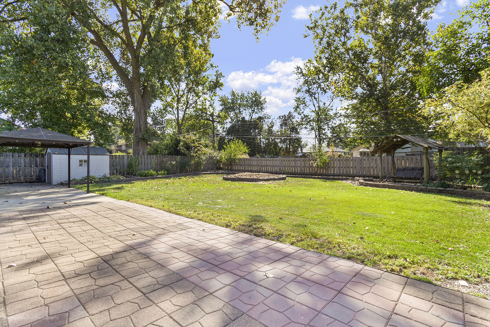 908 Bridle Lane, Wheaton, IL 60187