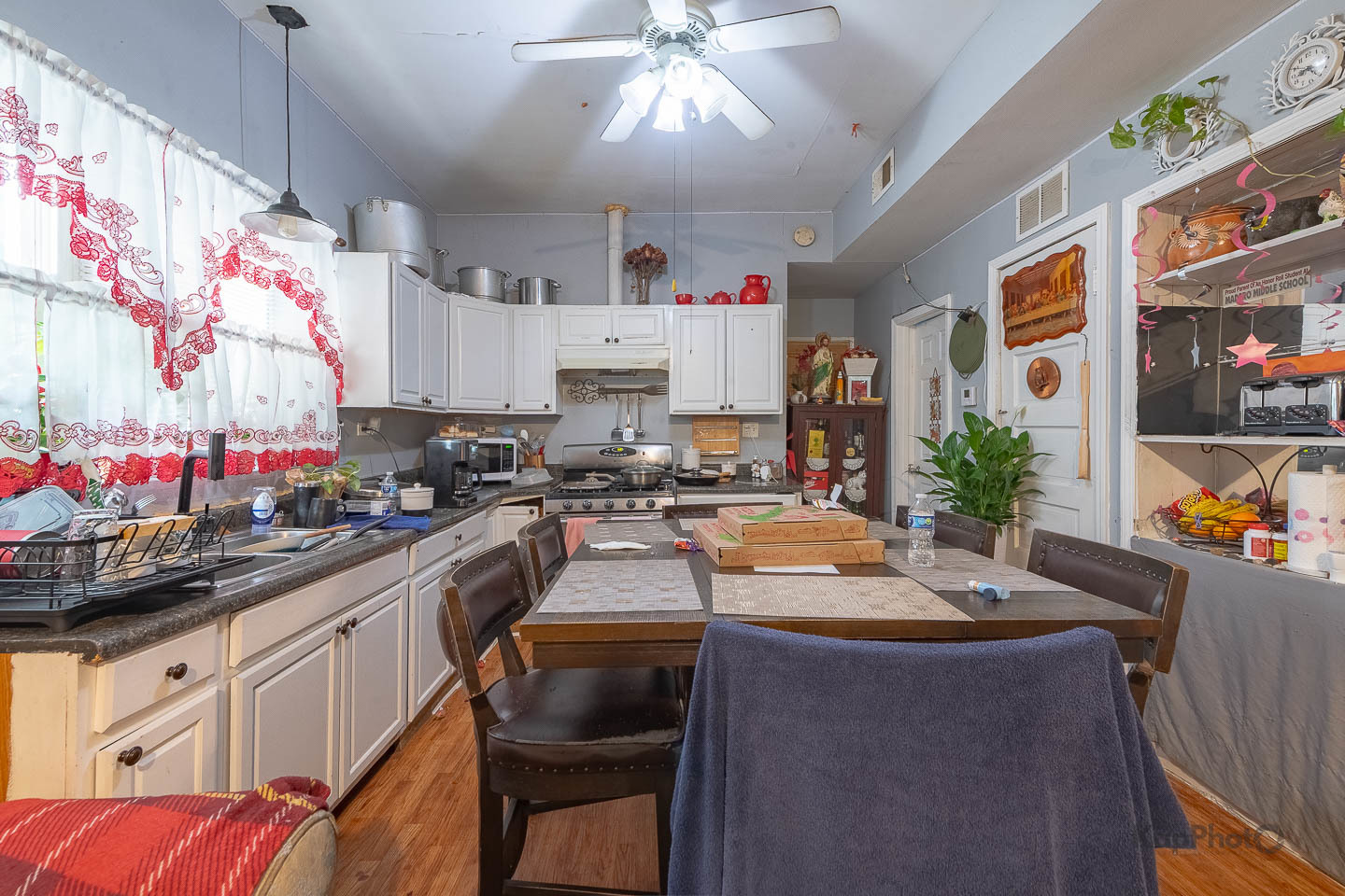 2757 S Homan Avenue, Chicago, IL 60623