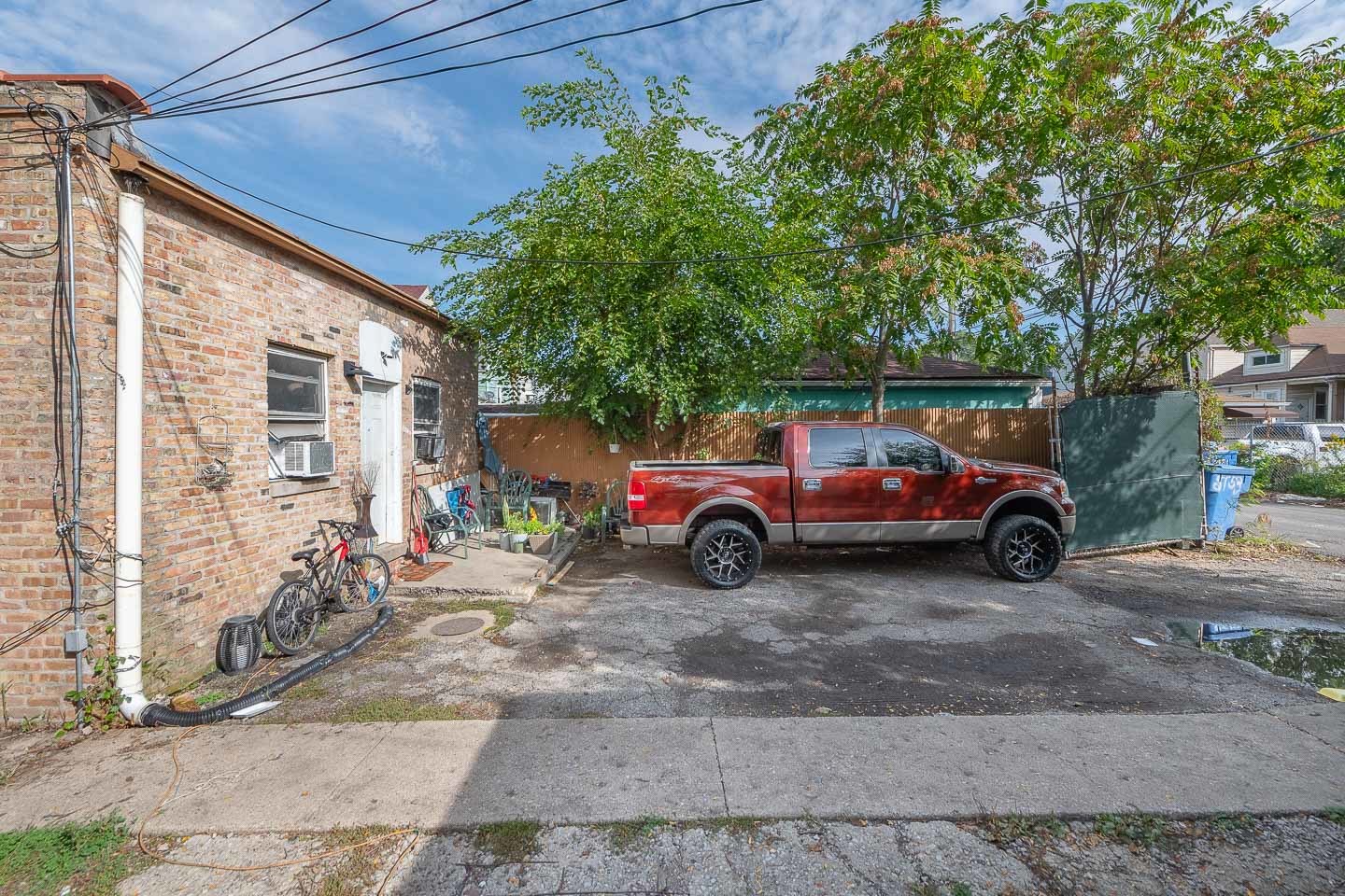 2757 S Homan Avenue, Chicago, IL 60623