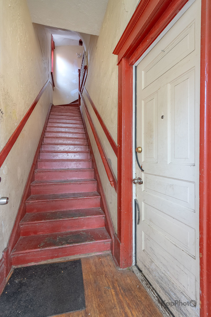 2757 S Homan Avenue, Chicago, IL 60623