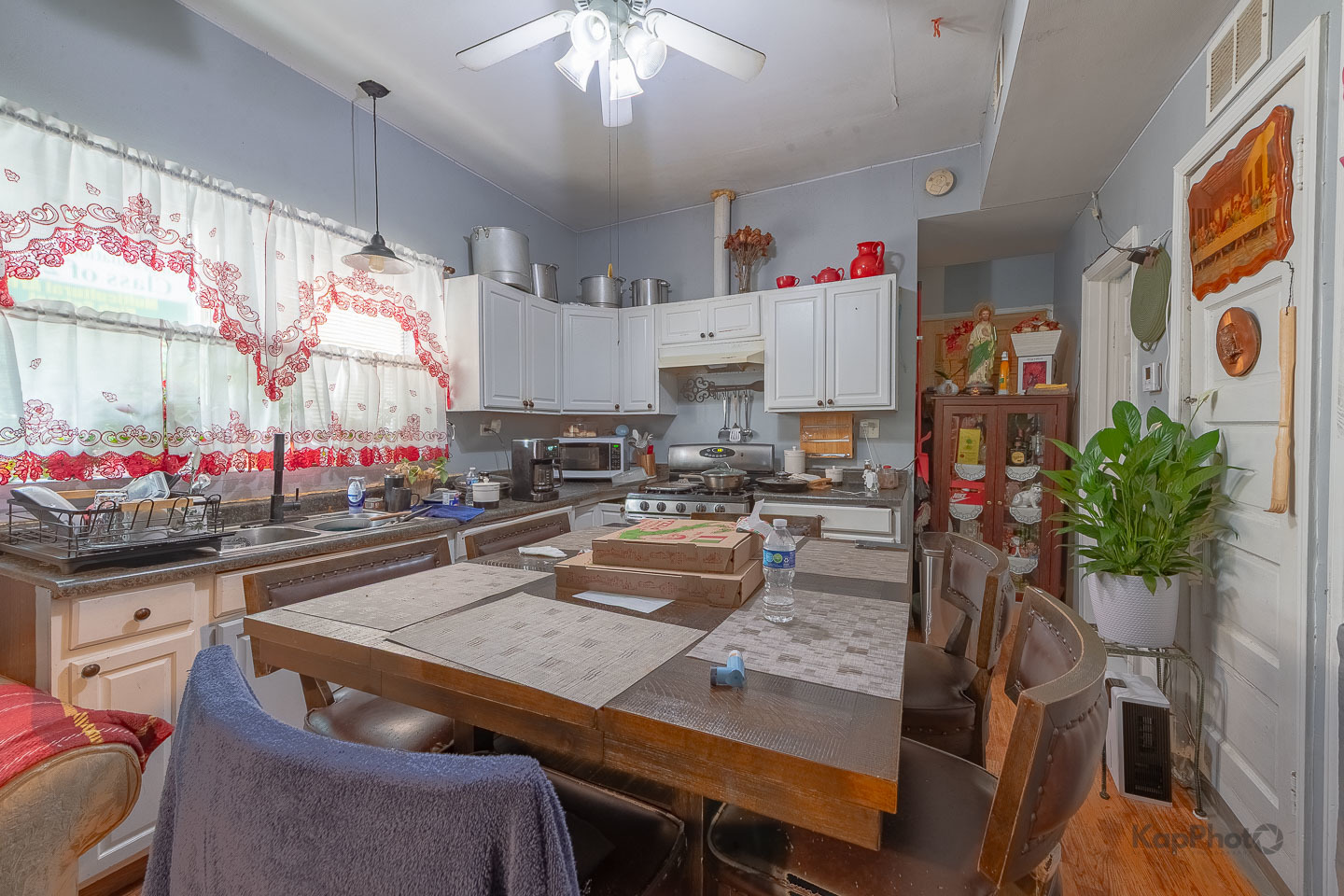 2757 S Homan Avenue, Chicago, IL 60623