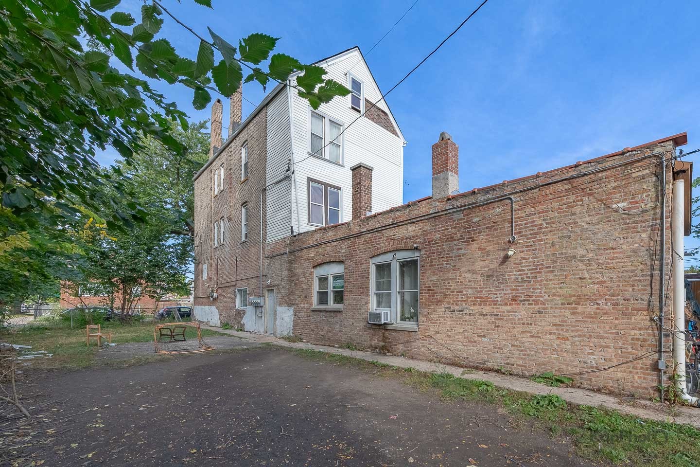 2757 S Homan Avenue, Chicago, IL 60623