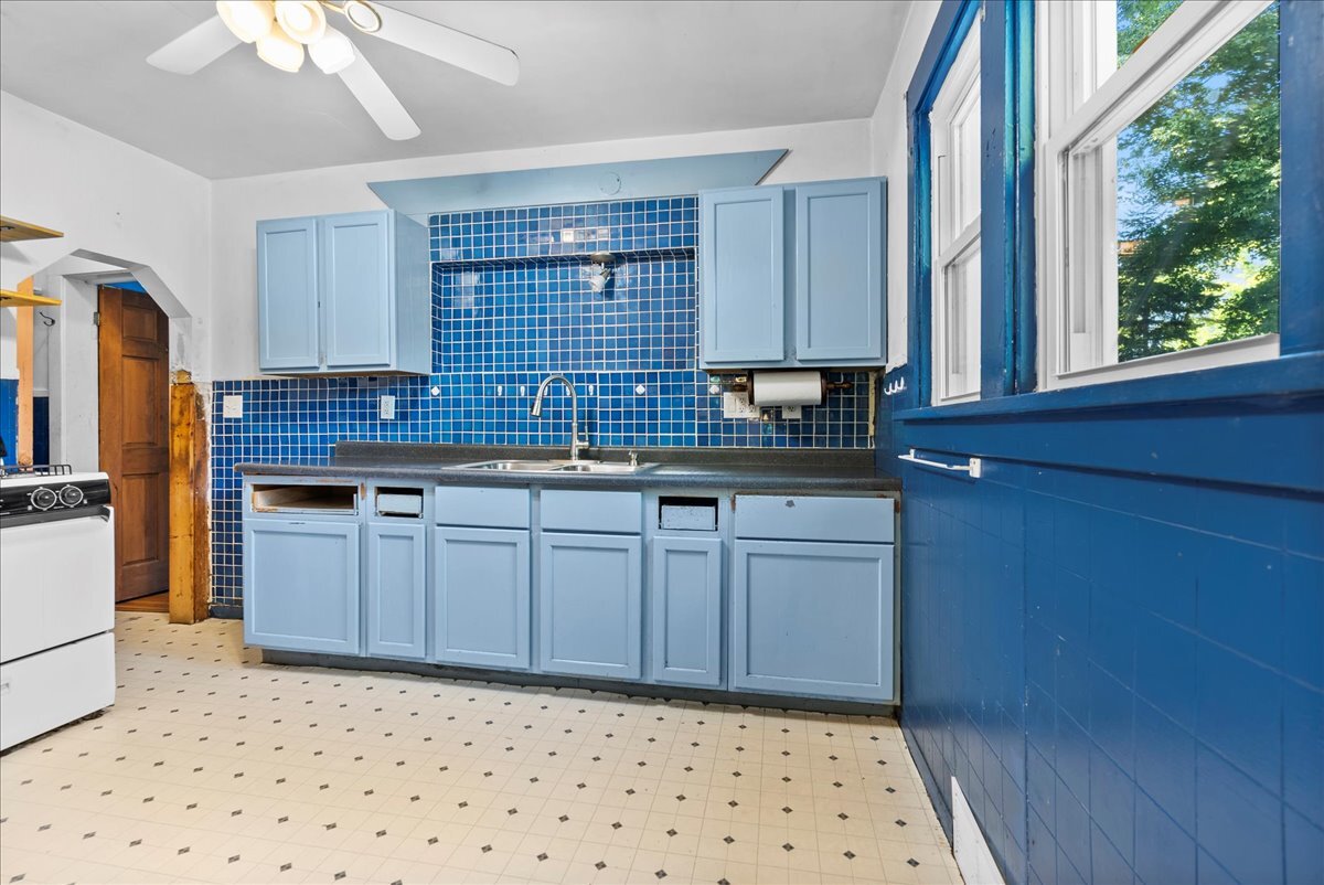 806 N Morris Avenue, Bloomington, IL 61701