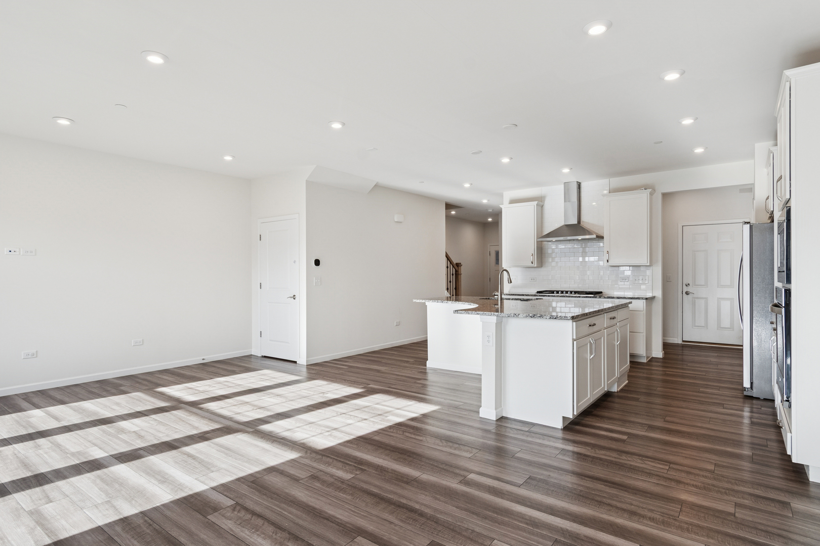 2206 Weatherbee Lane, Naperville, IL 60563