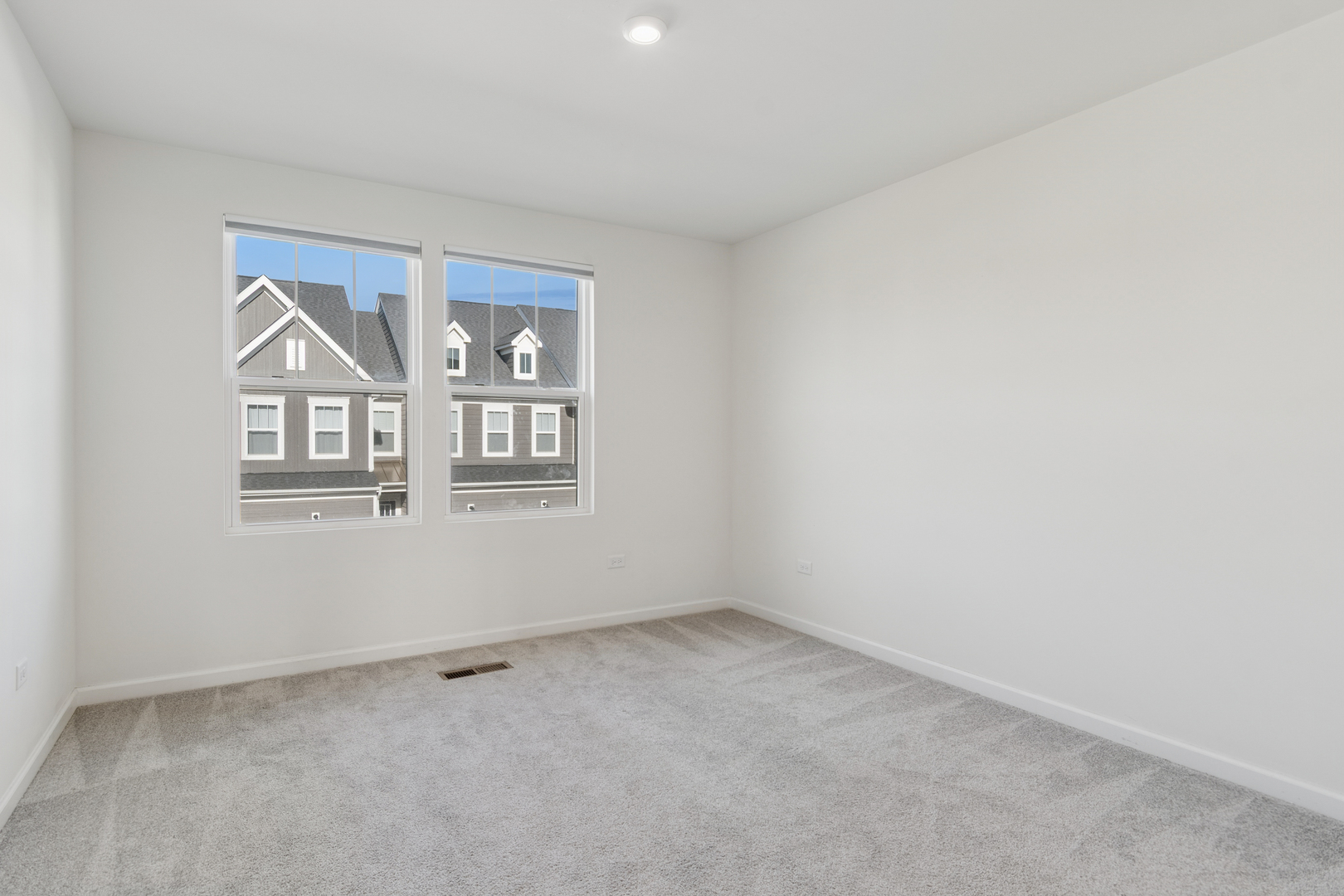 2206 Weatherbee Lane, Naperville, IL 60563