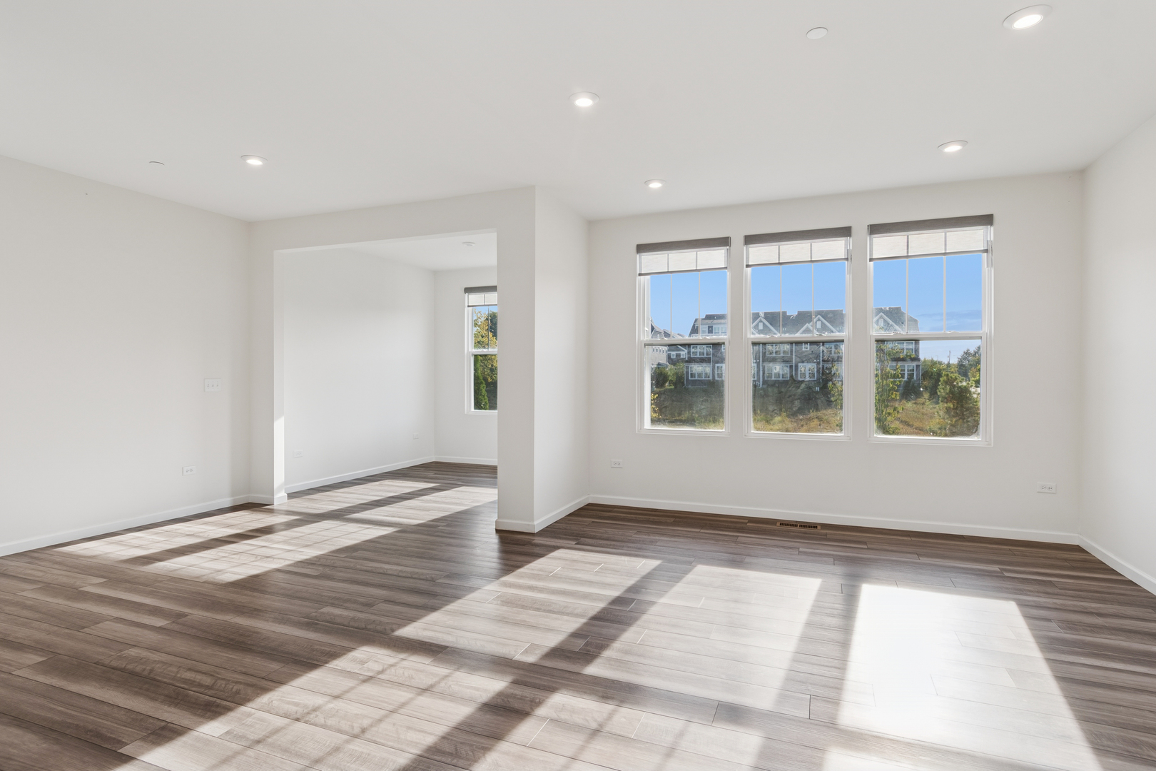 2206 Weatherbee Lane, Naperville, IL 60563