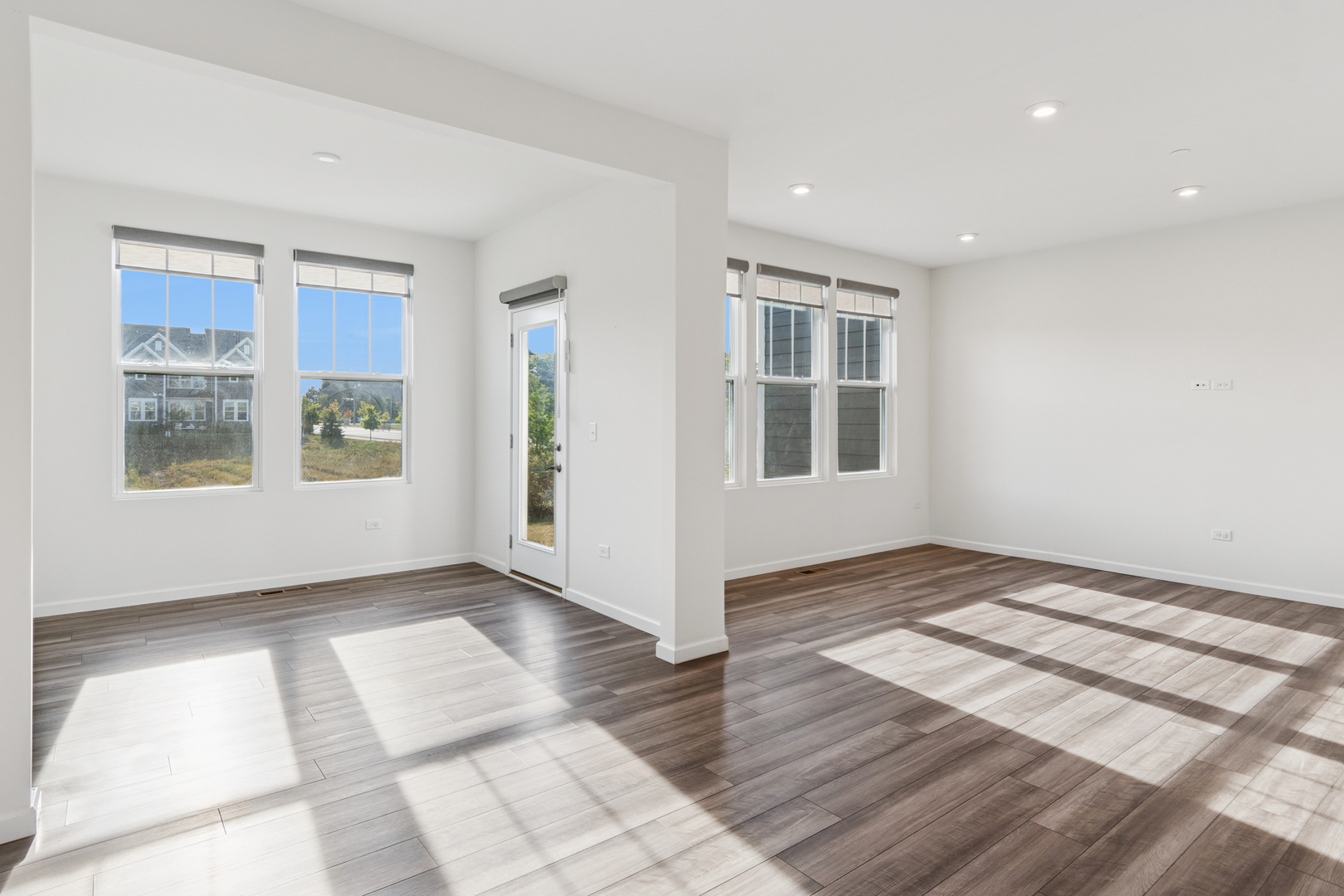 2206 Weatherbee Lane, Naperville, IL 60563